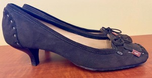 lot 98 image: Kate Spade Shoes