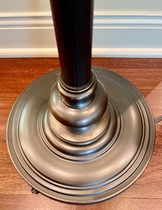 lot 208 image: Fabulous Floor Lamp