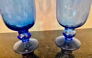 lot 223 image: 2 Brilliant Blue Vases