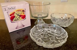 lot 224 image: Anchor Hocking Trifle Bowl and More
