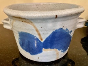 lot 232 image: Pretty Pottery and More