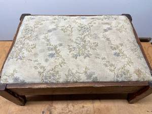 lot 120 image: Vintage Padded Foot Stool