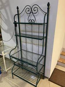 lot 127 image: Decorative Bakers Rack