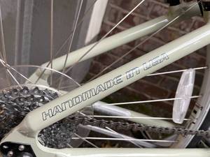 lot 133 image: Cannondale Adventure 400 21 Speed Bike