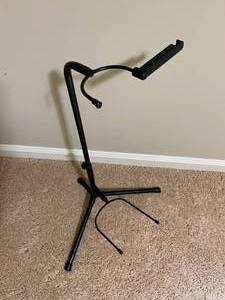lot 150 image: Guitar Stand