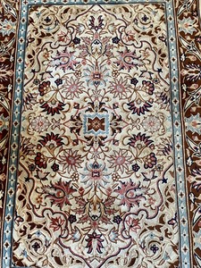 lot 303 image: Amazing Woven Wool Area Rug