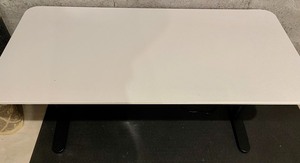lot 315 image: Adjustable Height Table