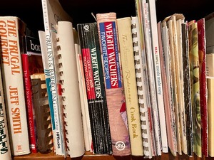 lot 348 image: Cookbooks