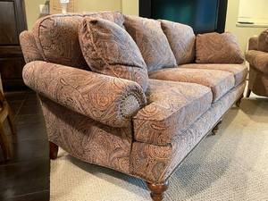 lot 177 image: Sherrill Beautiful Paisley Print Upholstered Sofa