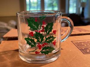 lot 180 image: 47 Barlett Collins  Christmas Glasses
