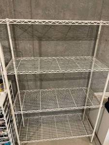 lot 193 image: 4 Shelf Metal Storage Unit