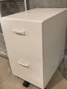 lot 194 image: Rolling Techline 2 Drawer File Cabinet