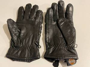 lot 299 image: Harley Davidson Leather Gloves