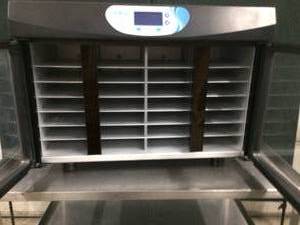 lot 8 image: SAGE 7938 COUNTER TOP PATIENT PERSONAL&nbspCOMFORT&nbspCLEANING 28 COUNT SLOTS WASHCLOTH TOWEL WARMER HEATER - GREAT WORKING CONDITION