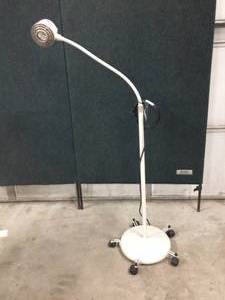 lot 22 image: Ritter 152-001 Medical Surgical Exam Light Procedure Floor Lamp