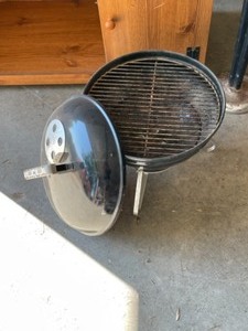 lot 15 image: Weber Portable Grill