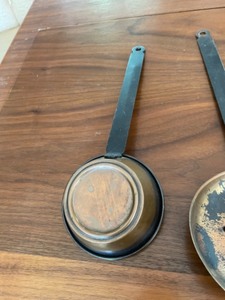 lot 44 image: Kitchen Utensil Wall Hangings 