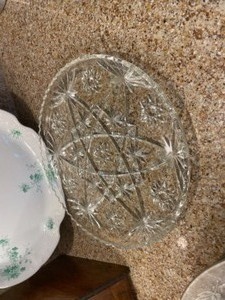 lot 75 image: Beautiful Serving Trays and Bowls