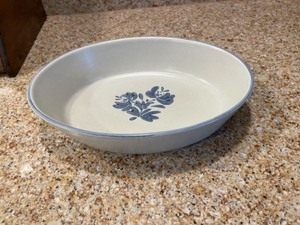 lot 77 image: Fire King and Pyrex Pie Plates