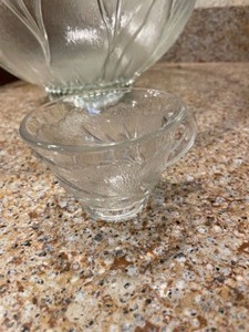lot 86 image: Beautiful Double Punch Bowl, Cups, and Ladle