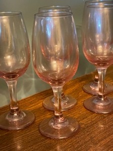 lot 103 image: Pink Wine Glasses
