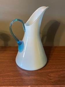 lot 115 image: Art Glass Picture and Vase Pottery
