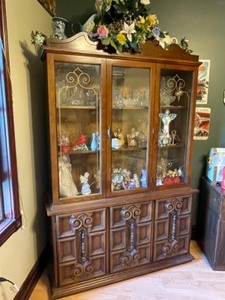 lot 123 image: Vintage Lighted China Hutch (contents not included)