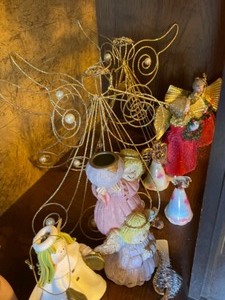 lot 126 image: Variety of Angels