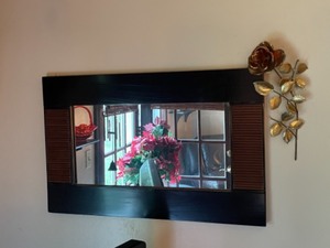 lot 147 image: Pictures, Wall Decor, Poem, Mirror