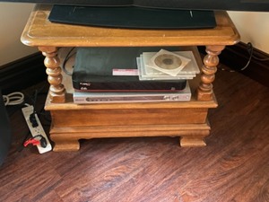 lot 151 image: End Table