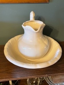 lot 158 image: Wash Bowl and Pitcher