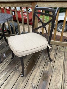 lot 175 image: Patio Table and 2 Chairs with Cushions