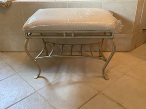 lot 193 image: Vanity Bench