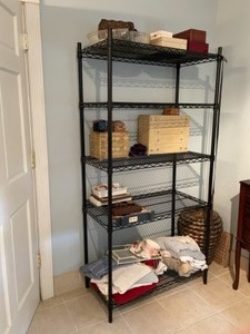 lot 206 image: Metal Shelf
