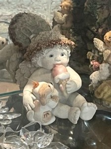 lot 229 image: Angels, Boy and Ice Cream, Glass Roses Third Shelf of Curio Cabinet