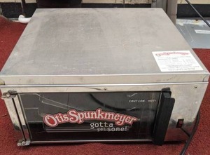 lot 172 image: Otis Spunkmeyer Convection Oven Cookie Oven