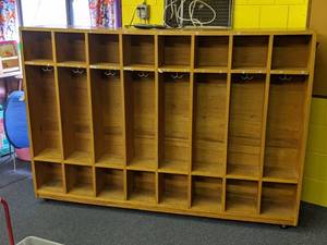 lot 117 image: Double Sided Mobile Backpack Cubbie