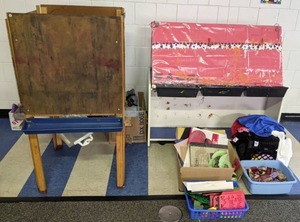 lot 100 image: Art Center Easels, Stamps, & More