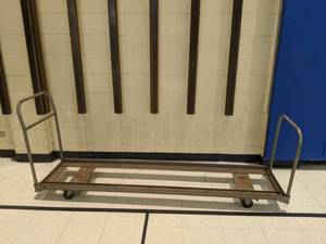 lot 315 image: Metal Cart on Caster Wheels