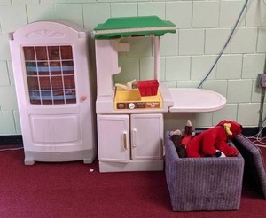 lot 181 image: Kids Kitchen & Pantry, Small Ottoman w Stuffed Animals