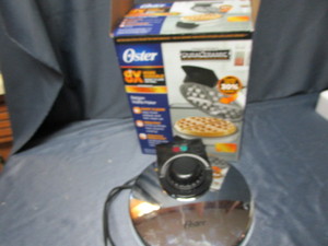 lot 39 image: Belgium Waffle Maker