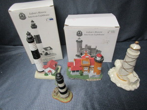 lot 44 image: Lighthouse with Lefton