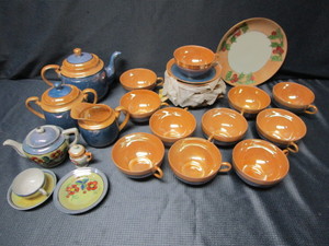 lot 79 image: Luster Tea Sets