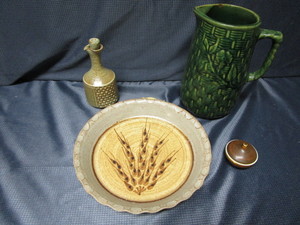 lot 110 image: Hand Thrown Pottery