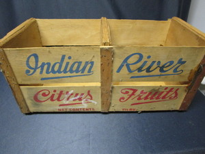 lot 124 image: Citrus Fruits Box