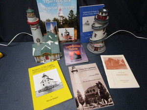 lot 142 image: Lighthouse & Books