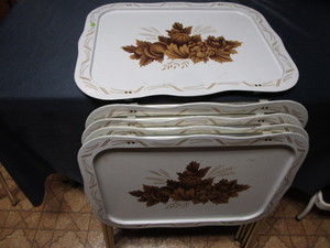 lot 171 image: Vintage TV Trays