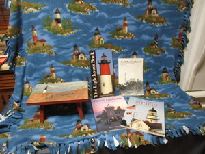 lot 182 image: Fleece Blanket, Stool
