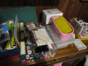 lot 183 image: Sewing Notions