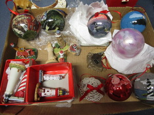 lot 186 image: Glass Ornaments
